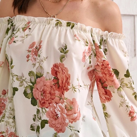 🆕LAST ONE!🛍 Ivory Gardens Off the Shoulder Top - Picture 3 of 4